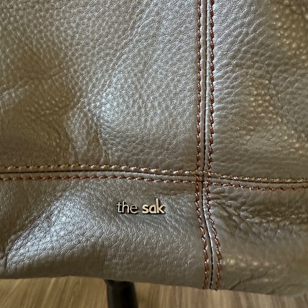 The Sak Brown Leather Shoulder Bag - Picture 2 of 9